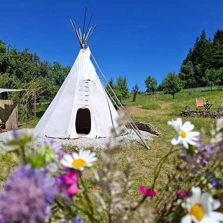 Cihelna 10 Teepee&wine خيمة فخمة