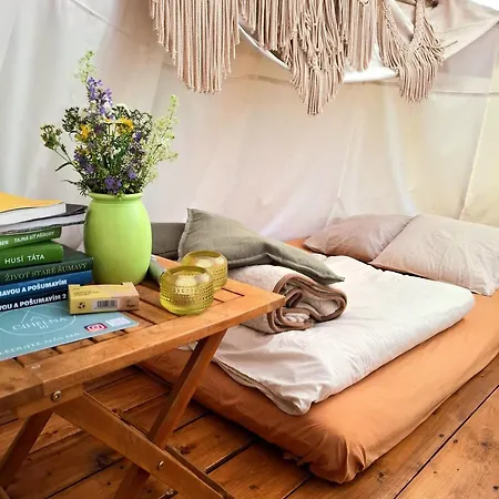 Cihelna 10 Teepee&wine *