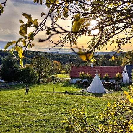 خيمة فخمة Cihelna 10 Teepee&wine Hlavnovice